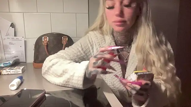 paulinaalatalo online show from 03/18/26, 03:20