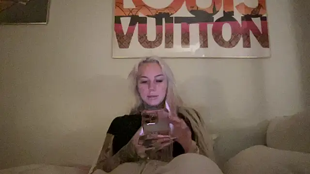 paulinaalatalo online show from 03/23/26, 07:36