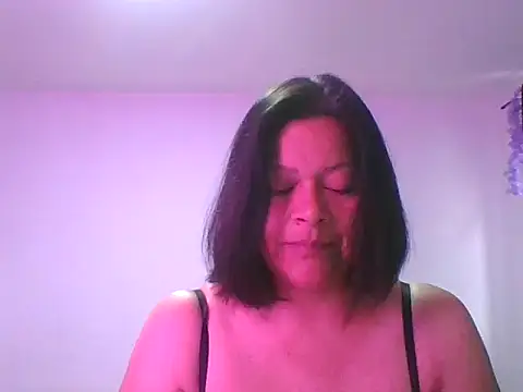 Snapshot of adri89-g chatting on 10/03/25, 12:50 adri89-g online show from 10/03/25, 12:50