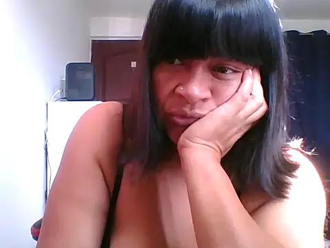 adri89-g online show from 12/01/25, 01:12