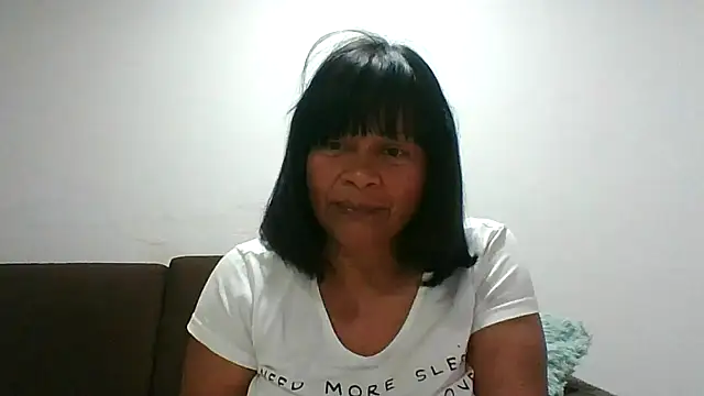 adri89-g online show from 12/14/25, 12:06