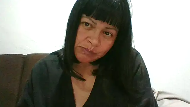 adri89-g online show from 02/13/26, 01:49