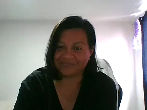 Snapshot of adri89-g chatting on 09/28/25, 03:52 adri89-g online show from 09/28/25, 03:52