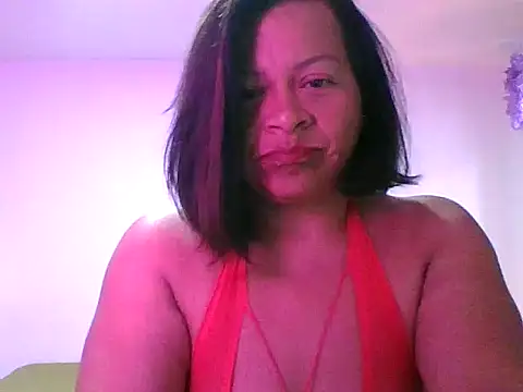 Snapshot of adri89-g chatting on 10/16/25, 11:40 adri89-g online show from 10/16/25, 11:40