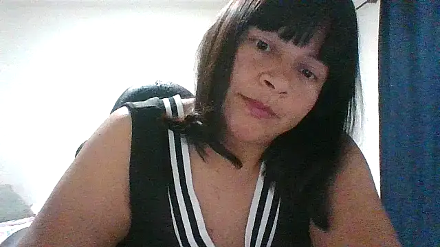 adri89-g online show from 02/07/26, 01:35