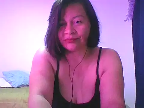 Snapshot of adri89-g chatting on 09/16/25, 01:06 adri89-g online show from 09/16/25, 01:06
