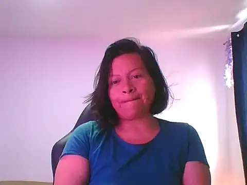 Snapshot of adri89-g chatting on 09/30/25, 04:57 adri89-g online show from 09/30/25, 04:57