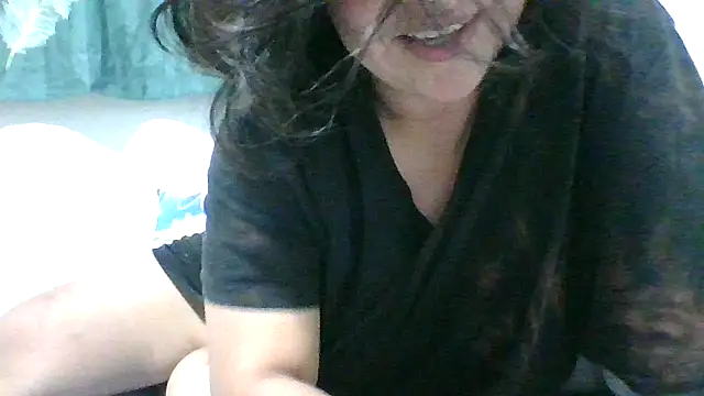 adri89-g online show from 02/16/26, 01:48