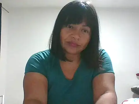 adri89-g online show from 11/25/25, 04:13