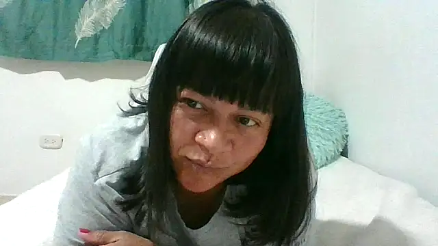 adri89-g online show from 01/18/26, 12:14