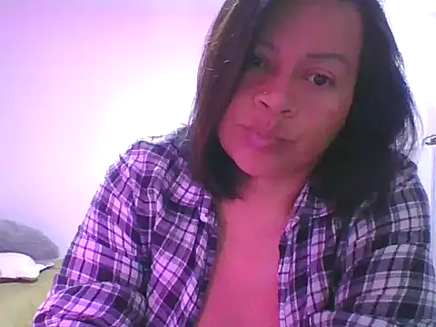 adri89-g online show from 11/04/25, 01:26