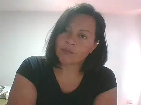 adri89-g online show from 11/13/25, 05:28