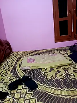 Snapshot of KannadaTamilTeluguBeauty chatting on 12/22/25, 04:29 KannadaTamilTeluguBeauty online show from 12/22/25, 04:29