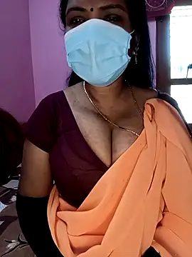 Snapshot of KannadaTamilTeluguBeauty chatting on 01/15/26, 06:17 KannadaTamilTeluguBeauty online show from 01/15/26, 06:17