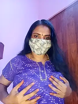 Snapshot of KannadaTamilTeluguBeauty chatting on 10/27/25, 08:15 KannadaTamilTeluguBeauty online show from 10/27/25, 08:15