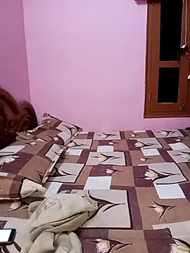 Snapshot of KannadaTamilTeluguBeauty chatting on 02/22/26, 04:41 KannadaTamilTeluguBeauty online show from 02/22/26, 04:41