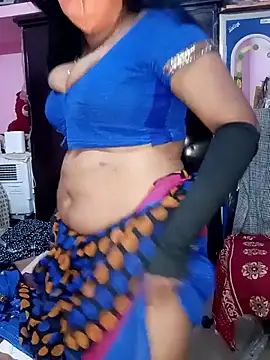 Snapshot of KannadaTamilTeluguBeauty chatting on 01/07/26, 06:13 KannadaTamilTeluguBeauty online show from 01/07/26, 06:13