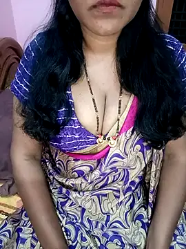 Snapshot of KannadaTamilTeluguBeauty chatting on 06/29/26, 02:28 KannadaTamilTeluguBeauty online show from 06/29/26, 02:28