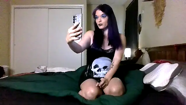 Snapshot of powhatanqueen chatting on 10/08/25, 05:13 powhatanqueen online show from 10/08/25, 05:13