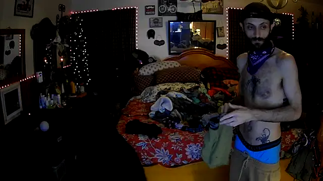 HarmoniousPhantasm3 online show from 11/05/25, 08:45