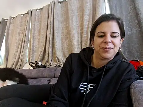 Alexis21821 online show from 11/17/25, 06:39