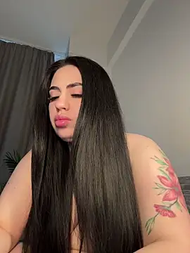 Snapshot of Andrestarr chatting on 05/04/26, 05:05 Andrestarr online show from 05/04/26, 05:05