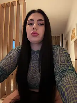 Snapshot of Andrestarr chatting on 05/15/26, 05:33 Andrestarr online show from 05/15/26, 05:33