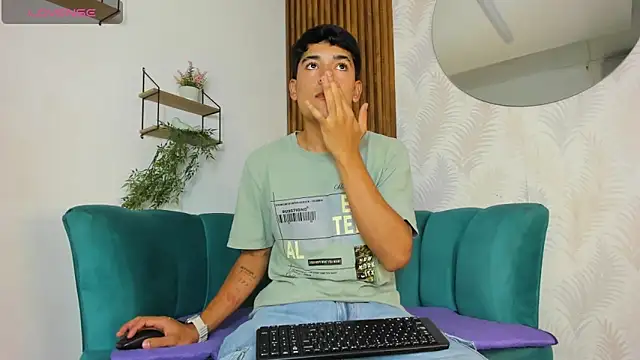 SandroVeyra online show from 09/26/25, 08:16