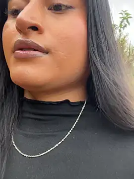 Michelle Narvaez online show from 03/25/26, 10:08
