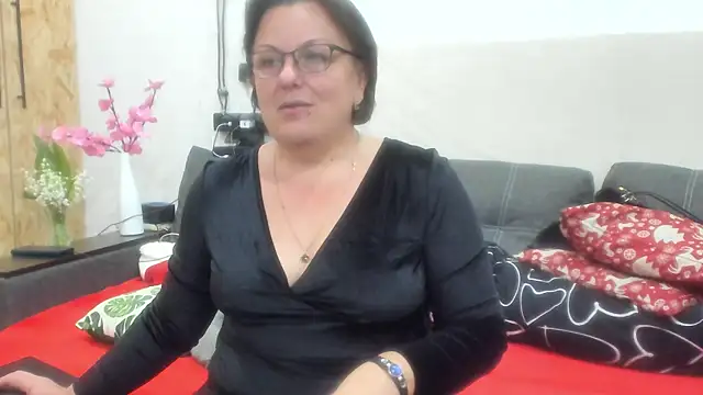 KittyCharm online show from 05/15/26, 10:08
