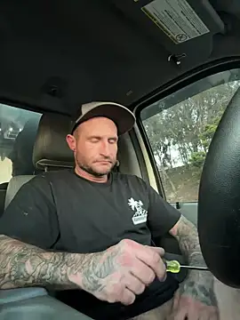 skip69xxx online show from 12/05/25, 12:43