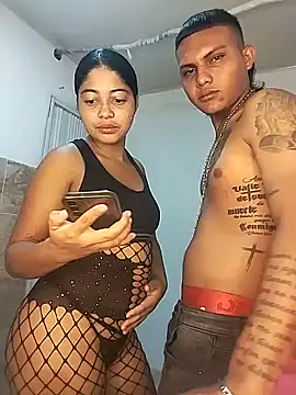 Snapshot of Camila-18w chatting on 09/13/25, 06:57 Camila-18w online show from 09/13/25, 06:57