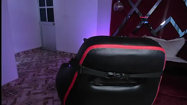 alexiaystive3 online show from 11/07/25, 07:18