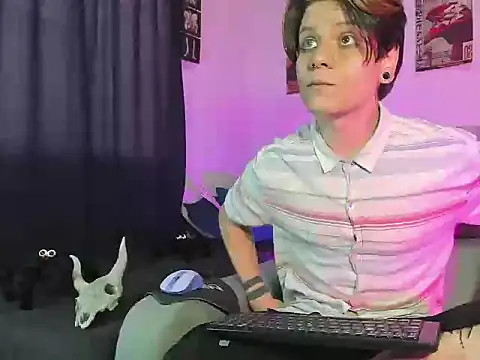 Jerry Cole online show from 10/28/25, 06:40