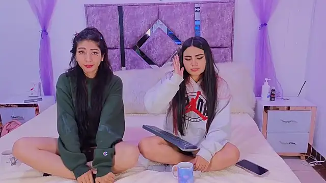 danilu and eva21 online show from 10/11/25, 08:32