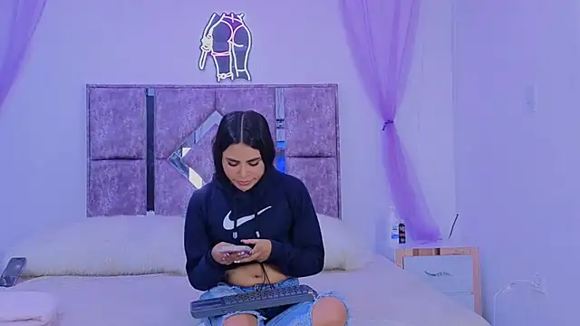 danilu and eva21 online show from 10/16/25, 08:17