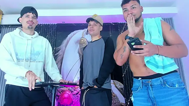 Snapshot of Iam_Steven chatting on 11/13/25, 12:31 Iam Steven online show from 11/13/25, 12:31