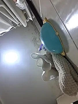 Aliciabloom online show from 11/06/25, 01:04