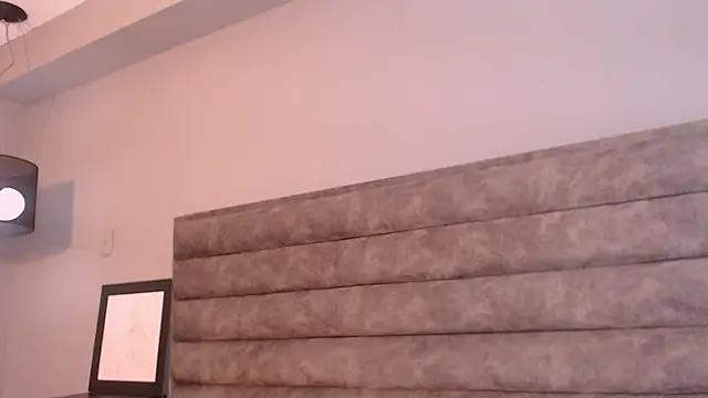 Aliciabloom online show from 10/04/25, 12:39