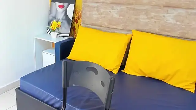 ElianaCollins online show from 11/10/25, 03:22