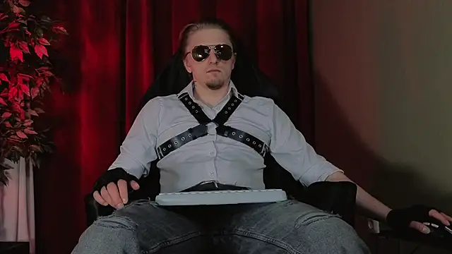 Vincent Hardman online show from 03/26/26, 08:18