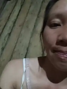 Snapshot of bonnie-00 chatting on 05/22/26, 02:15 bonnie-00 online show from 05/22/26, 02:15