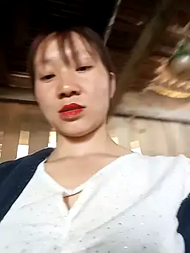 Snapshot of bonnie-00 chatting on 02/25/26, 05:29 bonnie-00 online show from 02/25/26, 05:29