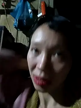 bonnie-00 online show from 11/01/25, 12:43