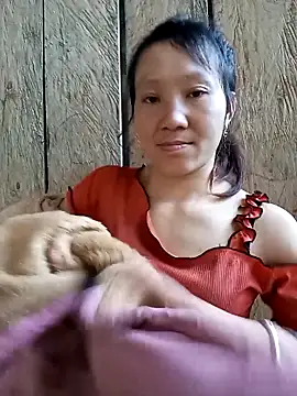 bonnie-00 online show from 12/01/25, 02:23