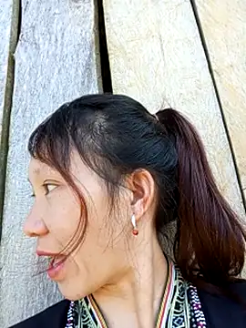 bonnie-00 online show from 11/25/25, 03:51