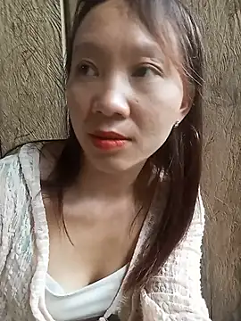 Snapshot of bonnie-00 chatting on 06/21/26, 03:45 bonnie-00 online show from 06/21/26, 03:45