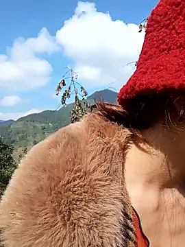 bonnie-00 online show from 11/24/25, 03:39