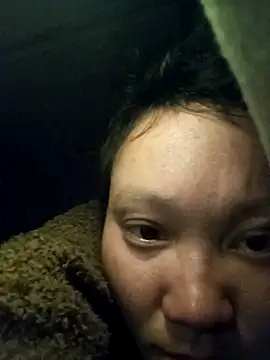 Snapshot of bonnie-00 chatting on 01/14/26, 03:37 bonnie-00 online show from 01/14/26, 03:37