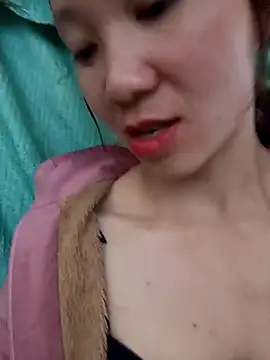 bonnie-00 online show from 11/02/25, 01:43